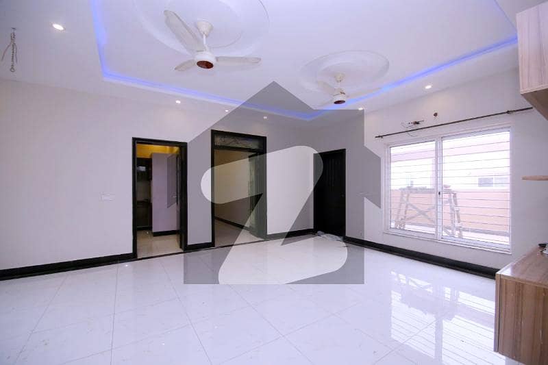 Like Brand New Upper Portion With Gas And All Facilities Portion For Rent In Dha Phase 7 Q Block
