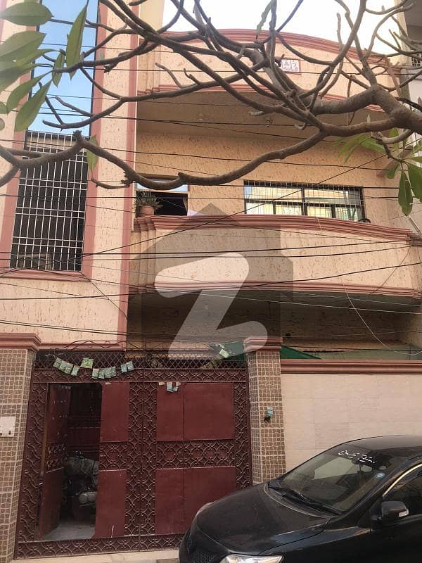 ناگن چورنگی نارتھ ناظم آباد کراچی میں 6 کمروں کا 5 مرلہ مکان 2.5 کروڑ میں برائے فروخت۔