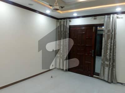 1 Kanal Full New Condition House For Rent