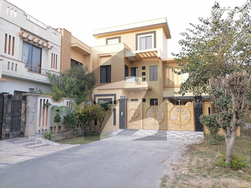 1 Kanal House For Sale in Canal view Sector-4