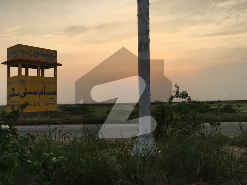 کریم ٹاؤن ہاؤسنگ سکیم کراچی موٹروے کراچی میں 3 مرلہ رہائشی پلاٹ 8 لاکھ میں برائے فروخت۔