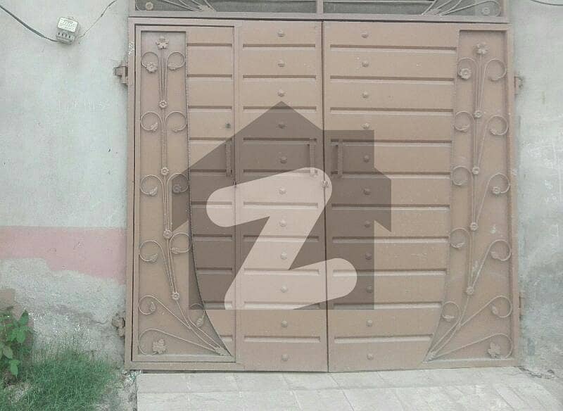 حمزہ ٹاؤن فیز 2 حمزہ ٹاؤن لاہور میں 2 کمروں کا 5 مرلہ مکان 14 ہزار میں کرایہ پر دستیاب ہے۔