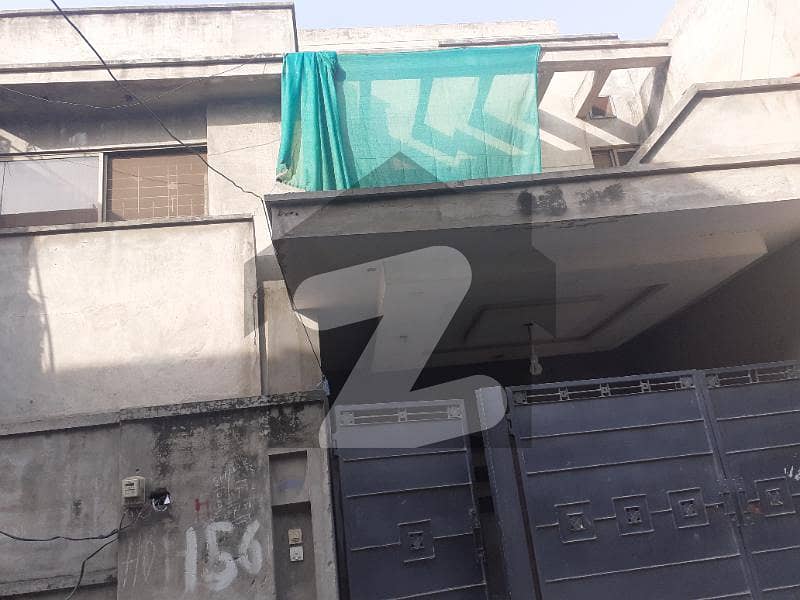 فیروزپور روڈ لاہور میں 5 کمروں کا 10 مرلہ مکان 2.4 کروڑ میں برائے فروخت۔