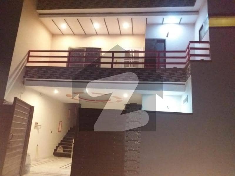خالد شاہین روڈ رحیم یار خان میں 5 کمروں کا 6 مرلہ مکان 1.2 کروڑ میں برائے فروخت۔