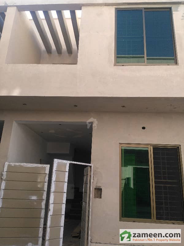 3 Marla New House For Sale Umt Road 7200000