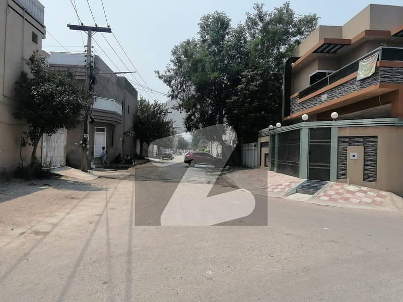 10 Marla House For sale In Hayatabad Phase 2 - J4 Peshawar In Only Rs. 55,000,000