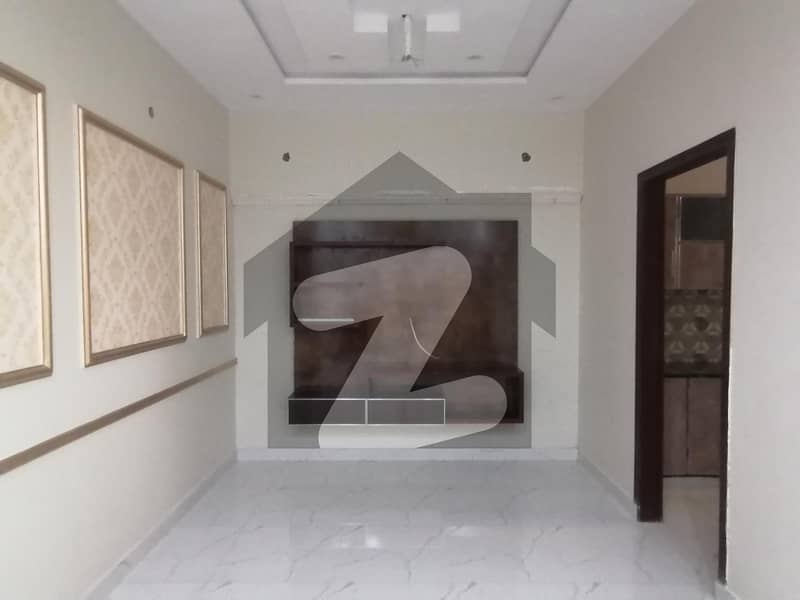 Corner In Nespak Scheme Phase 2 House For sale Sized 10 Marla