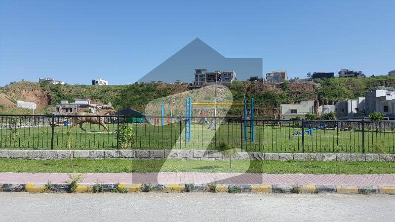 پرزم ٹاؤن اسلام آباد۔لاہور روڈ گوجر خان میں 5 مرلہ رہائشی پلاٹ 20.5 لاکھ میں برائے فروخت۔