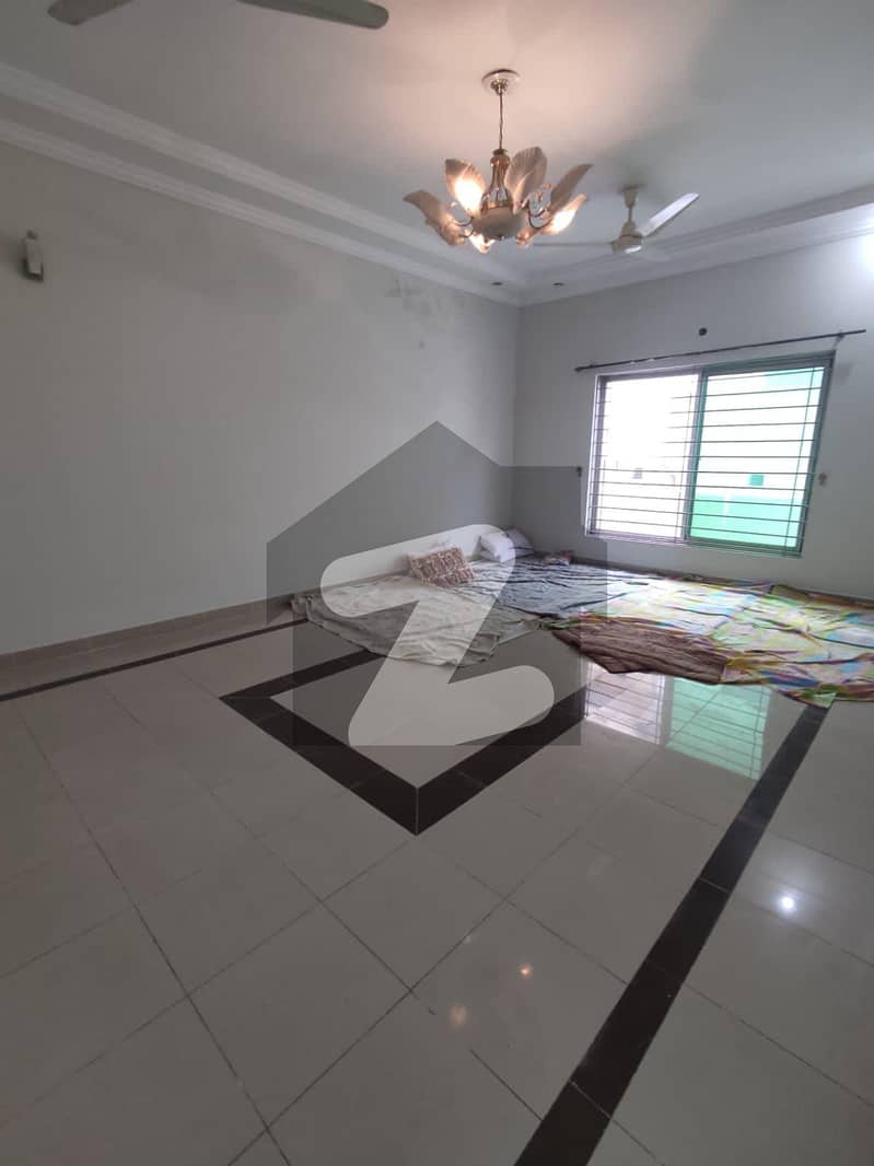 35x70 Full House Available For Rent In G13 Islamabad