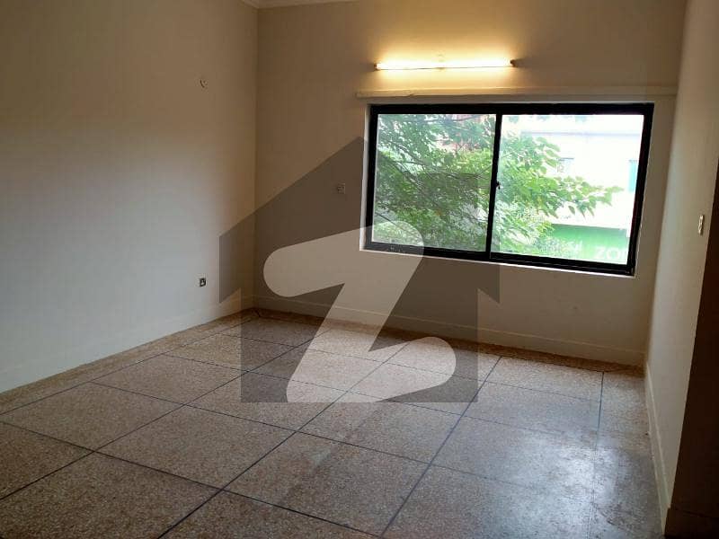 03 Bed Unfurnished Flat For Rent In F-11