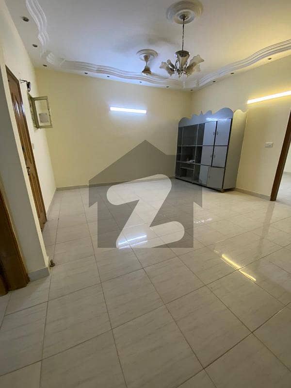 ڈی ایچ اے فیز 7 ڈی ایچ اے کراچی میں 6 کمروں کا 8 مرلہ مکان 1.75 لاکھ میں کرایہ پر دستیاب ہے۔