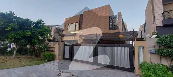 1 Kanal 4 Bedrooms House Available On Rent In Phase 6 Dha Lahore.