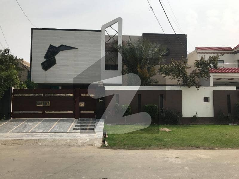 1 Kanal 5-bed House For Sale In Architect Society, Near Pcsir-ii