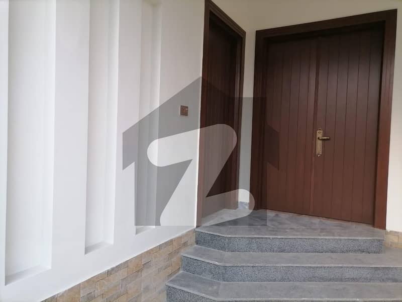 House Of 10 Marla In Wapda City For rent