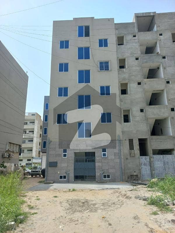 ڈی ایچ اے فیز 7 ایکسٹینشن ڈی ایچ اے ڈیفینس کراچی میں 4 مرلہ عمارت 10 کروڑ میں برائے فروخت۔
