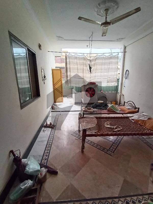 حیات آباد فیز 6 - ایف9 حیات آباد فیز 6 حیات آباد پشاور میں 3 کمروں کا 5 مرلہ بالائی پورشن 35 ہزار میں کرایہ پر دستیاب ہے۔