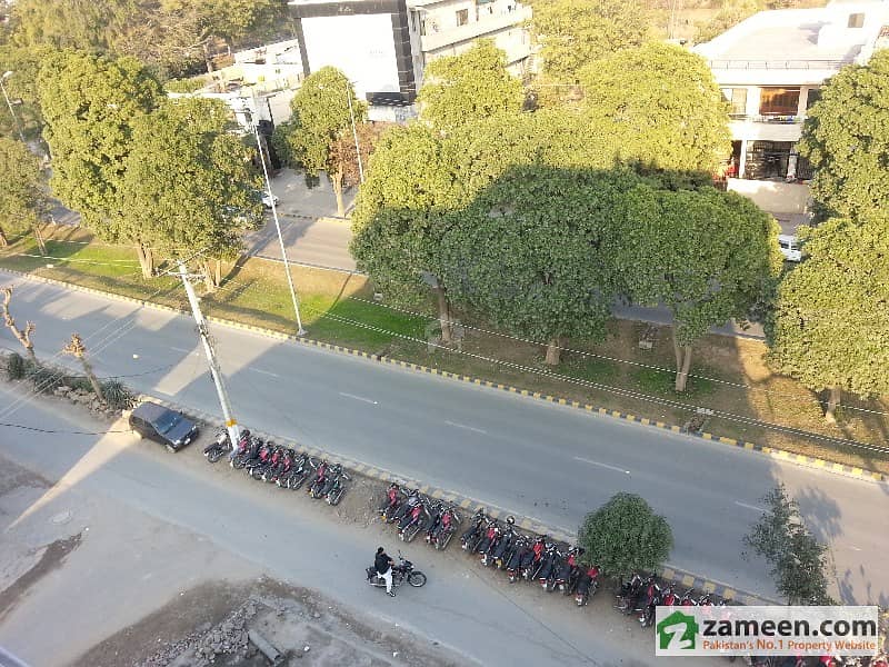 Plot For Sale In Khayaban-e-Jinnah Road Plot For Sale In Khayaban-e-Jinnah Road