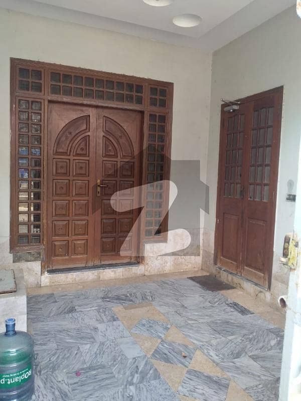 ڈی ایچ اے فیز 2 ایکسٹینشن ڈی ایچ اے ڈیفینس کراچی میں 4 کمروں کا 5 مرلہ مکان 4.75 کروڑ میں برائے فروخت۔