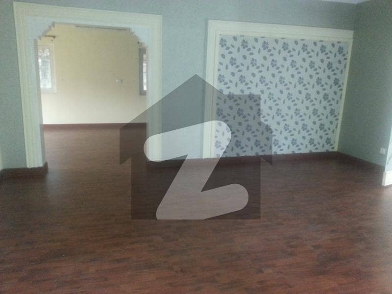 3 Kanal Beautiful House For Rent