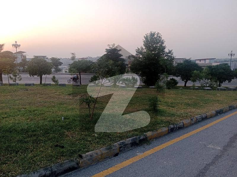 Bahria Town Phase 6 Empire Heights Near Plot For Sale