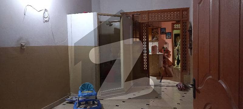 بفر زون - سیکٹر 15اے / 1 بفر زون نارتھ کراچی کراچی میں 8 کمروں کا 5 مرلہ مکان 2.55 کروڑ میں برائے فروخت۔