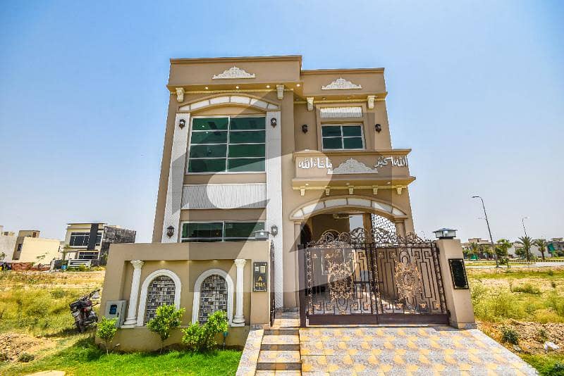 Brand New 10 Marla Full House For Rent In Available And Gas And Electricity And Park Facilities Details About 10 Marla House