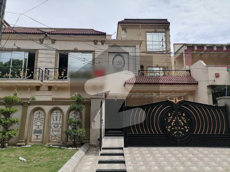 To sale You Can Find Spacious House In Johar Town Phase 1 - Block D1