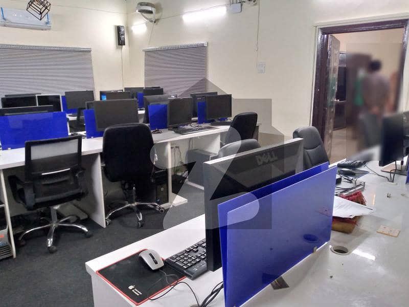 Office Available For Rent Main Shahrah-e-faisal