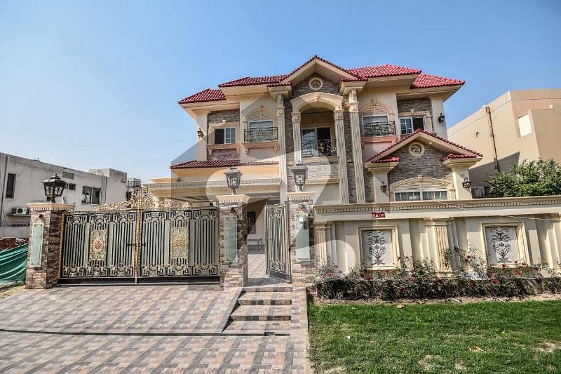 Full Luxury Modern House For Rent in DHA phae 7