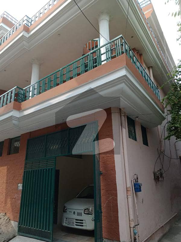 7 MARLA CORNER TRIPLE STOReY HOUSE QAZI TOWN SABZAZAR Rasool Park