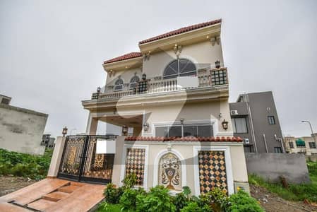 5 MARLA BRAND NEW HOUSE LIKE A LUXURY AT HOT LOCATION FOR SALE