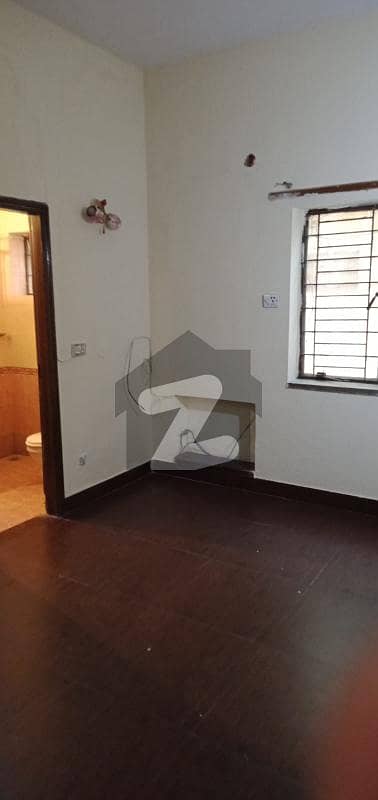 Prime Location 10 Marla House For Rent In Dha Phase 1