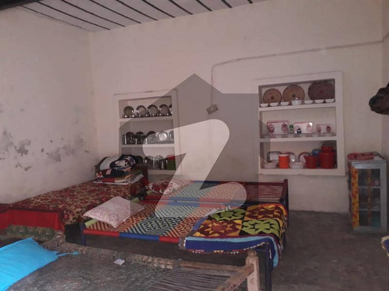 ادرذ احمدپور شرقیہ میں 2 کمروں کا 5 مرلہ مکان 17 لاکھ میں برائے فروخت۔