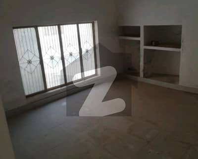 House Of 5 Marla In Green Town For rent