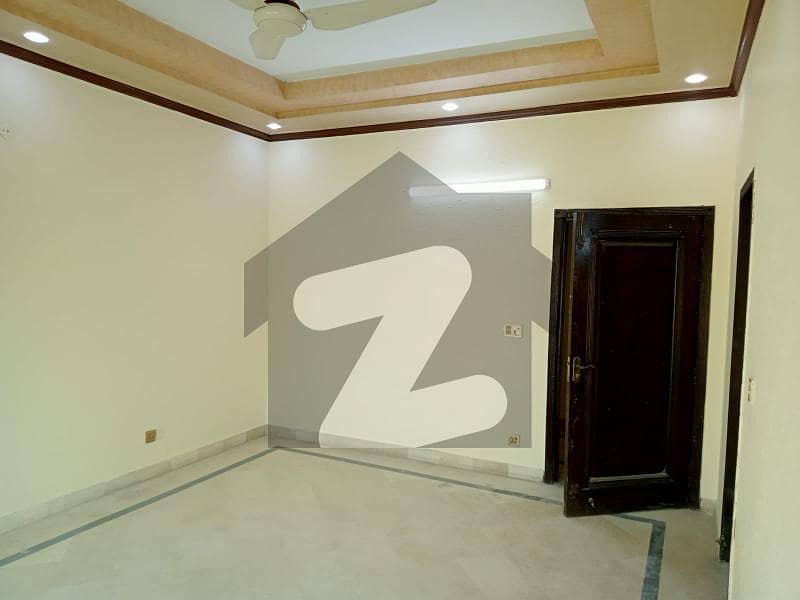 Upper Portion 1 Kanal Available For Rent In Dha Phase 5