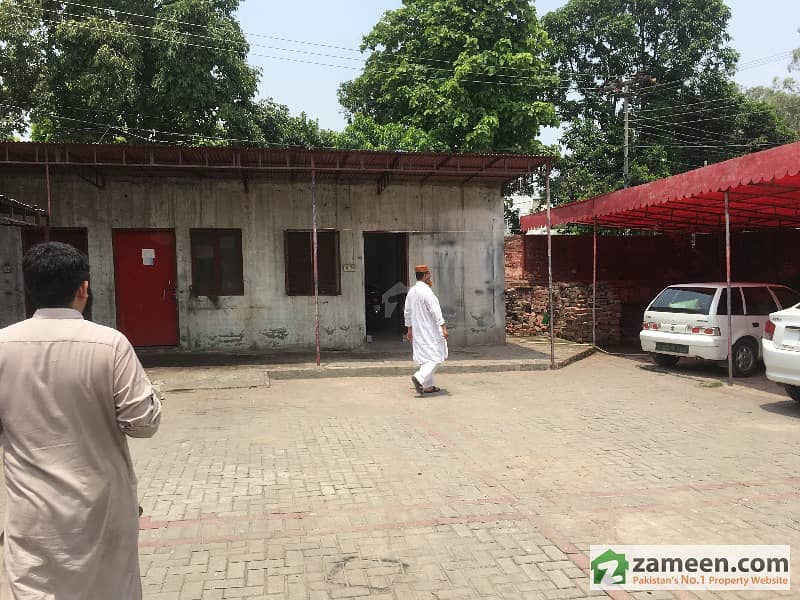 Huge Front Of House Is Available For Sale Garden Town Ahmed Block, Garden Town, Lahore