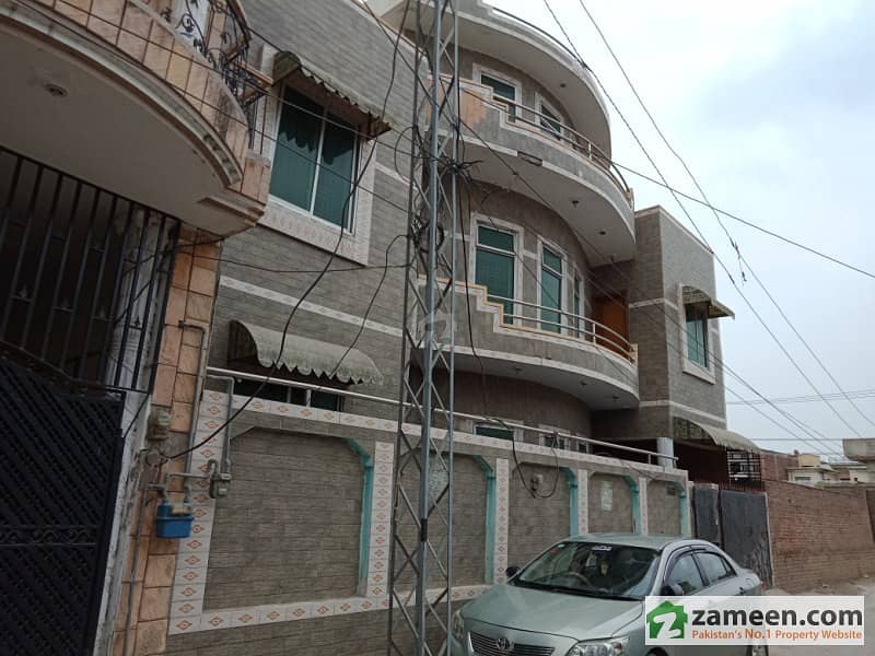 Ideal Location Double Storey House Available For Sale