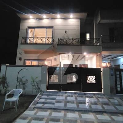 5 Marla Modern Design Luxury House For Sale In Central Park Lahore