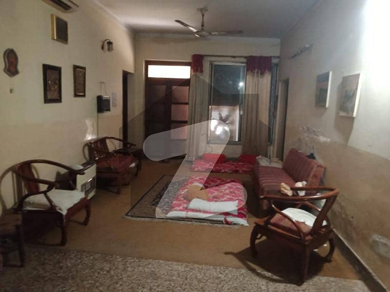 22 Marla Old House (7 Rooms With Attached Bath) For Sale At Arbab Road, Alfalah Street, Bilal Line