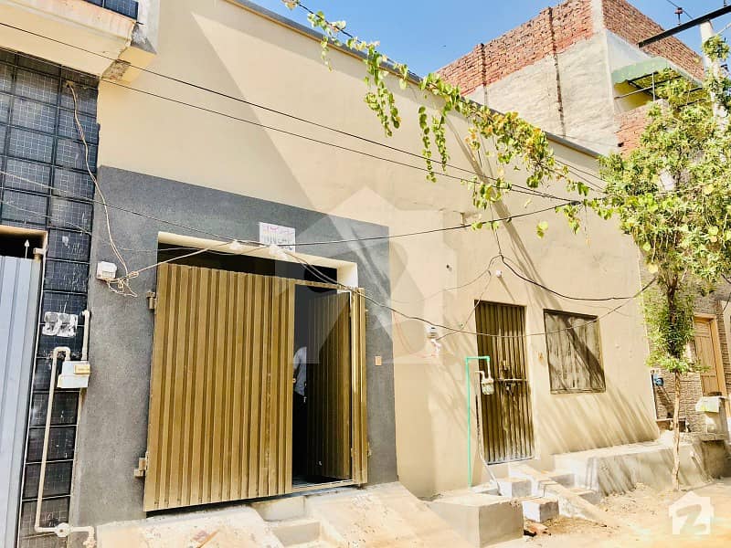 مدنی ٹاؤن فیصل آباد میں 2 کمروں کا 2 مرلہ مکان 37 لاکھ میں برائے فروخت۔
