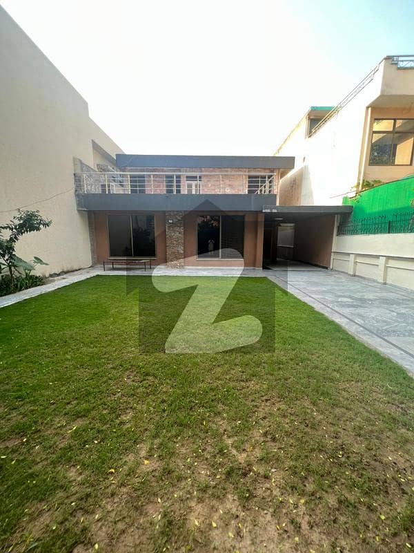 444 Sqyrds Double Storey House For Rent In F-6 Islamabad