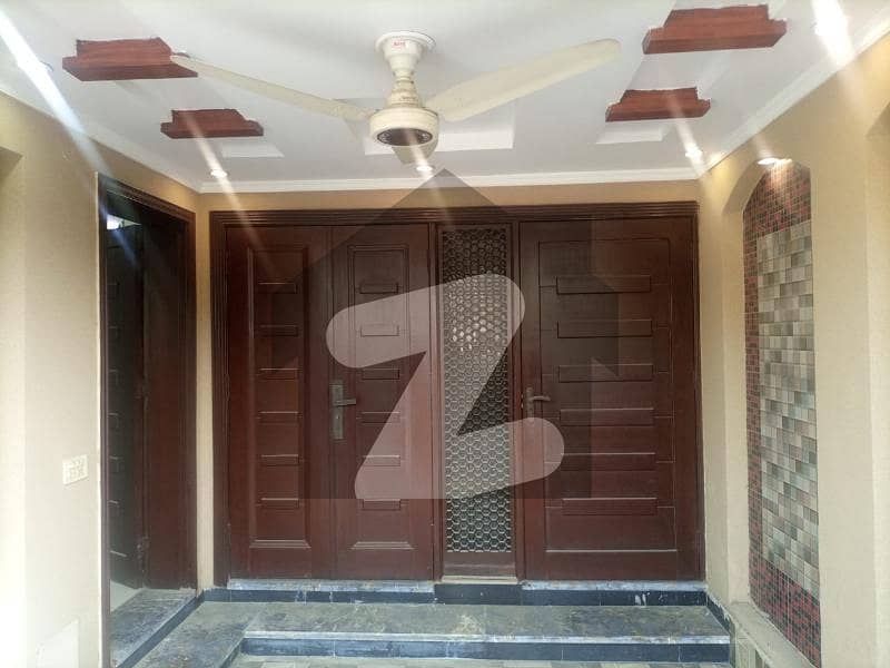 5 Marla Fully Luxury Ideal Location Excellent House For Rent In Bahria Town Lahore