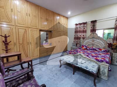 عبداللہ پور فیصل آباد میں 5 کمروں کا 10 مرلہ عمارت 3 لاکھ میں کرایہ پر دستیاب ہے۔