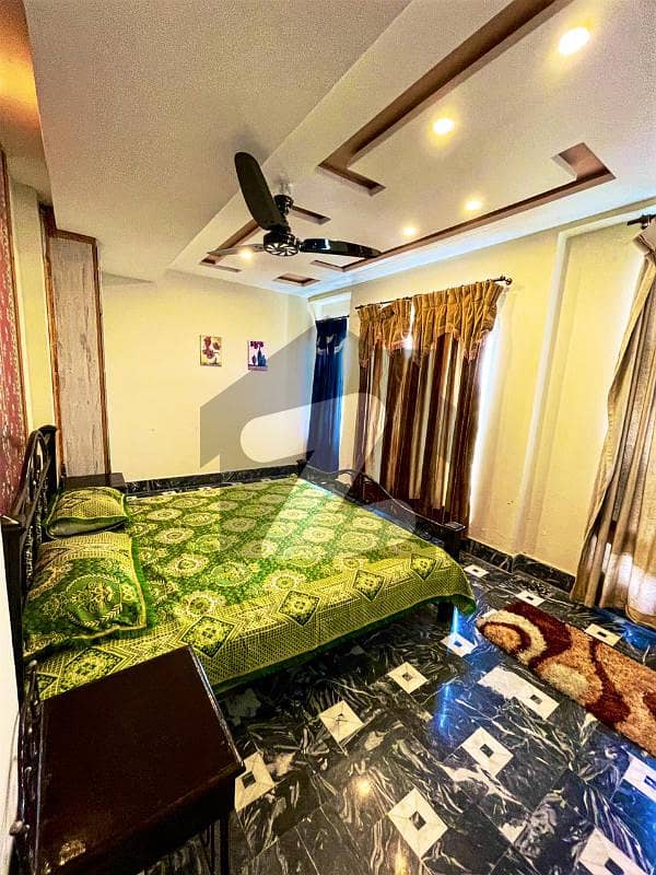 1 BED FURNISHED FLAT AVAILABLE FOR RENT IN BAHRIA TOWN LAHORE