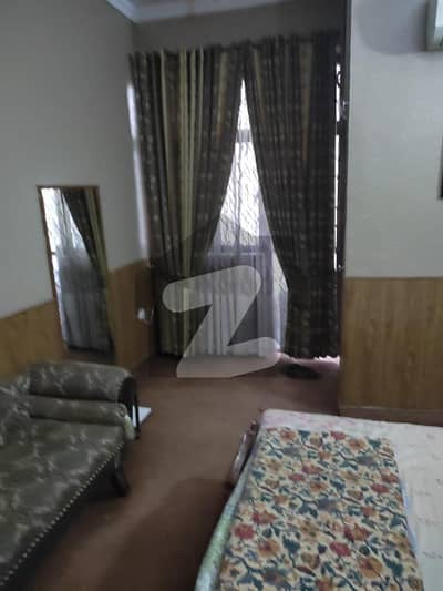 ویلینشیاء ۔ بلاک پی ویلینشیاء ہاؤسنگ سوسائٹی لاہور میں 3 کمروں کا 10 مرلہ مکان 2.85 کروڑ میں برائے فروخت۔