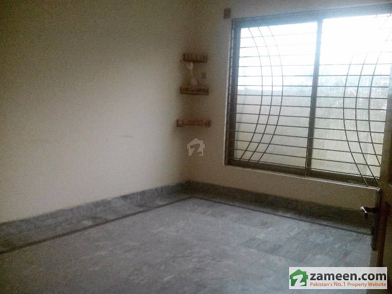 2. 5 Story House For Rent In block G