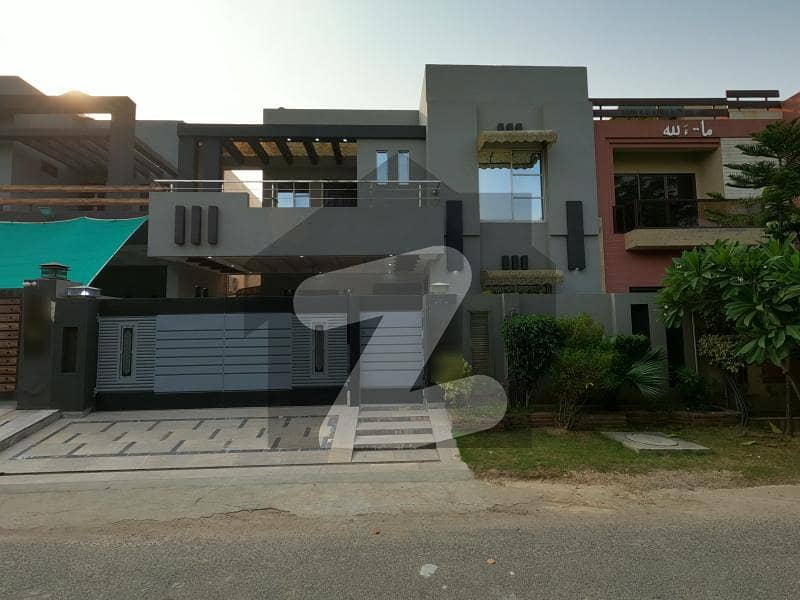 10 Marla Spacious House Available In Wapda Town Phase 1 - Block H4 For sale