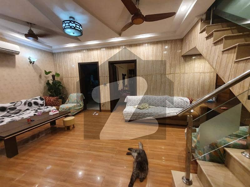 اعظم گارڈنز لاہور میں 4 کمروں کا 5 مرلہ مکان 1.75 کروڑ میں برائے فروخت۔