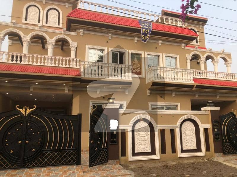 10 Marla luxury, Beautiful Brand New House low Budget in Architects Society for Sale