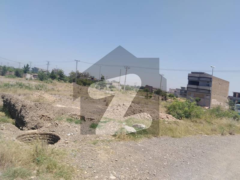 Good Location plots for sale in Regi model town peshawar Regi Model